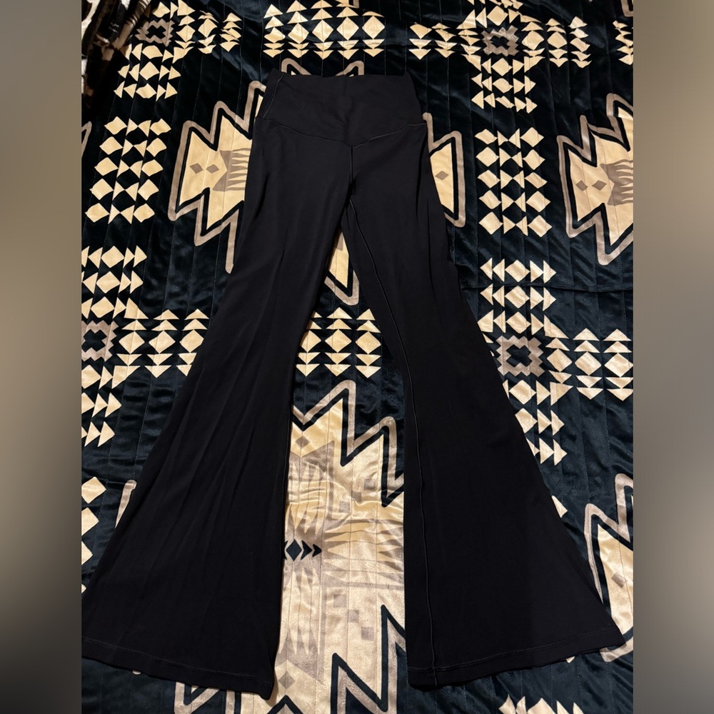 Aerie Crossover Flare Leggingsgs